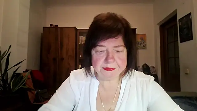 Violet Pulse online show from December 2025 07:43:02 PM