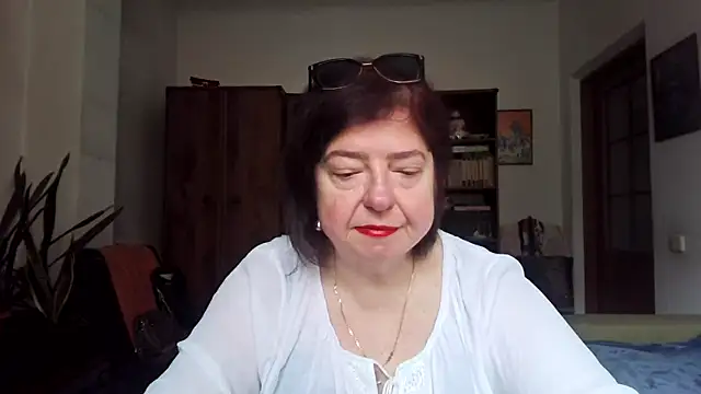 Violet Pulse online show from April 2026 09:18:01 AM