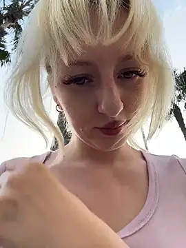 RonnieKiss online show from March 2026 10:54:02 AM