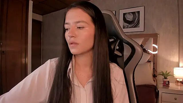 HaathorX online show from October 2025 08:43:02 PM