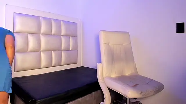 peyton  wat online show from February 2026 12:19:01 PM