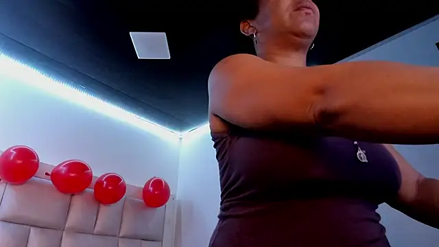 peyton  wat online show from March 2026 12:39:02 PM