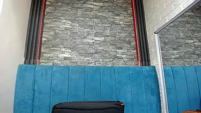 Snapshot of Lil_Rose2006 chatting on February 2026 01:18:02 PM Lil Rose2006 online show from February 2026 01:18:02 PM