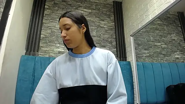 Snapshot of Lil_Rose2006 chatting on March 2026 12:34:01 PM Lil Rose2006 online show from March 2026 12:34:01 PM