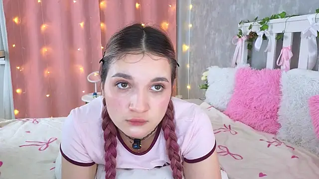 Snapshot of vivyboo111 chatting on May 2026 08:57:02 PM vivyboo111 online show from May 2026 08:57:02 PM