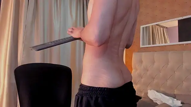 liam twiink online show from March 2026 03:23:01 AM