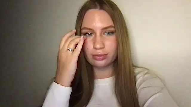 Snapshot of goodgirl2332 chatting on September 2025 08:56:02 PM goodgirl2332 online show from September 2025 08:56:02 PM