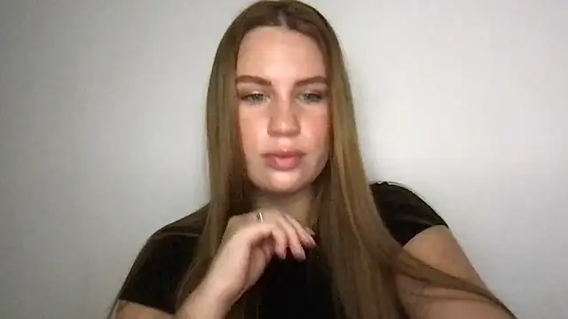 Snapshot of goodgirl2332 chatting on October 2025 12:34:02 PM goodgirl2332 online show from October 2025 12:34:02 PM