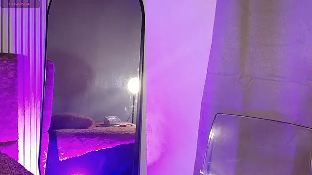 Missdionne curly online show from March 2026 10:21:02 AM