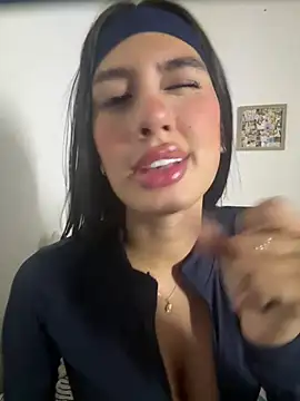 Julieta Duque online show from June 2026 03:31:01 AM