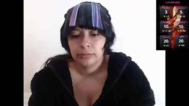 Acelinrose online show from November 2025 11:54:02 AM