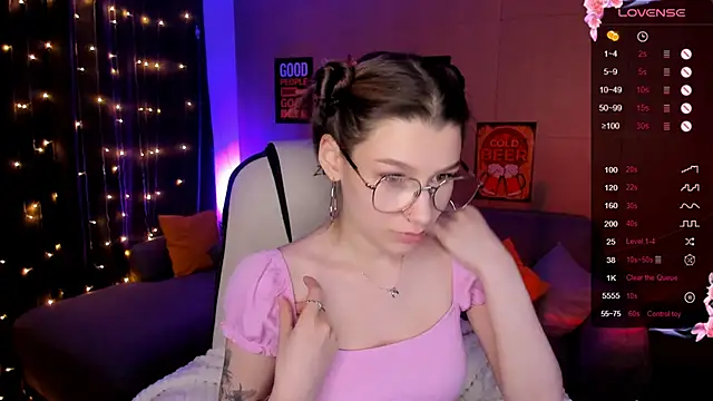 LinaBlossom  online show from October 2025 02:42:01 AM