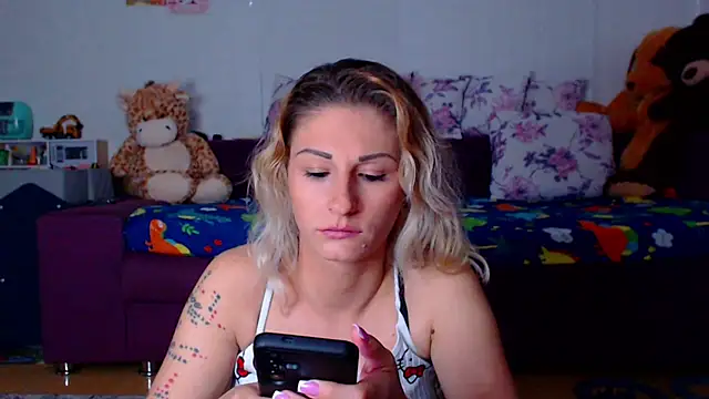Snapshot of CassieSpell chatting on April 2026 08:48:02 PM CassieSpell online show from April 2026 08:48:02 PM