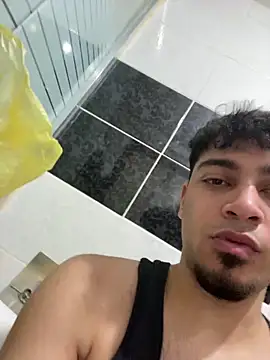 Snapshot of astoperaa chatting on March 2026 01:39:01 PM astoperaa online show from March 2026 01:39:01 PM