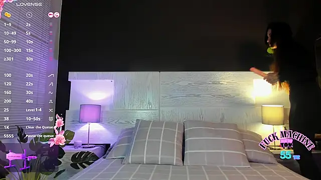 Camila Nyx online show from November 2025 12:11:01 PM