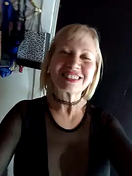 Snapshot of beautifulsexy69_2023 chatting on September 2025 05:16:02 PM beautifulsexy69 2023 online show from September 2025 05:16:02 PM