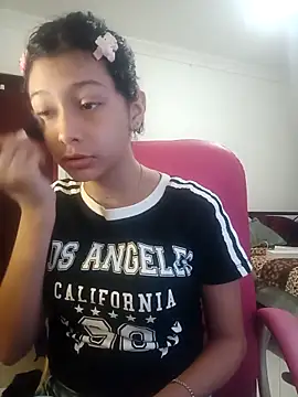 xoxo milk online show from November 2025 04:17:01 PM