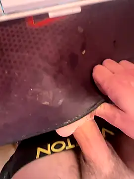 Snapshot of AnonymousSexking chatting on October 2025 11:40:01 AM AnonymousSexking online show from October 2025 11:40:01 AM