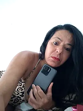 Snapshot of lucineia7 chatting on May 2026 01:06:02 PM lucineia7 online show from May 2026 01:06:02 PM