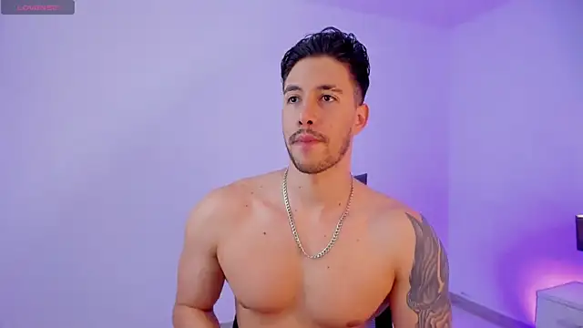 Snapshot of evansopry chatting on October 2025 08:40:02 PM evansopry online show from October 2025 08:40:02 PM