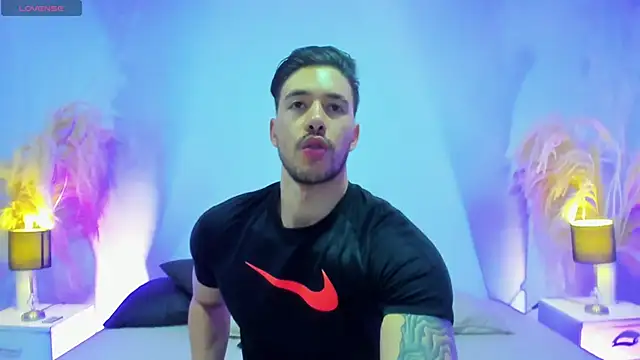 Snapshot of evansopry chatting on October 2025 08:28:02 PM evansopry online show from October 2025 08:28:02 PM