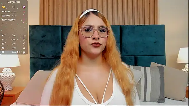 Snapshot of Amber_kiss_ chatting on May 2026 07:00:02 PM Amber kiss online show from May 2026 07:00:02 PM