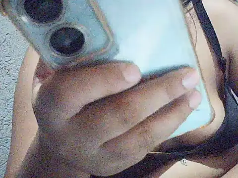 Snapshot of Filipinasweetgirl chatting on October 2025 05:39:02 AM Filipinasweetgirl online show from October 2025 05:39:02 AM