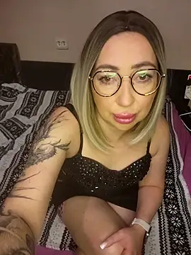 siennatempt online show from October 2025 06:36:01 PM
