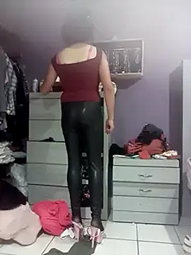 transreyna online show from September 2025 10:31:02 AM