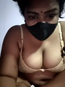 Deborbhavi222 online show from April 2026 06:05:02 PM