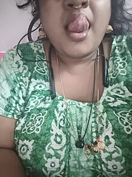 Snapshot of Deborbhavi222 chatting on June 2026 09:34:02 AM Deborbhavi222 online show from June 2026 09:34:02 AM