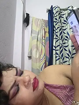 Snapshot of Deborbhavi222 chatting on June 2026 03:07:02 PM Deborbhavi222 online show from June 2026 03:07:02 PM