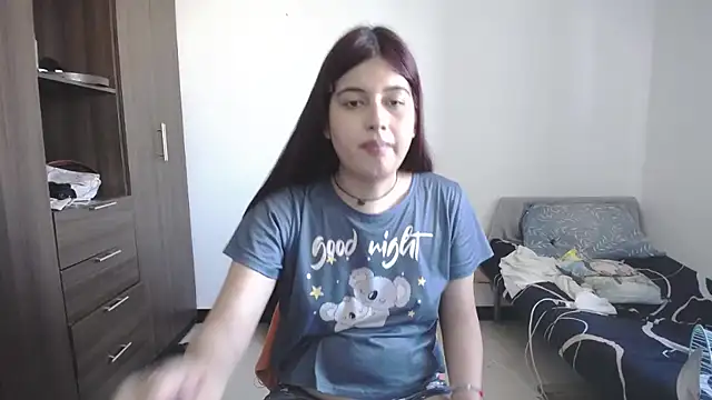Snapshot of Mirage_Sertori chatting on April 2026 08:57:02 PM Mirage Sertori online show from April 2026 08:57:02 PM