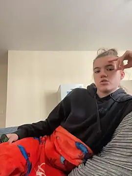 Lucy-XXX- online show from October 2025 12:36:02 PM