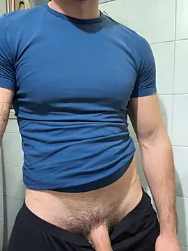 Snapshot of giovan2020 chatting on February 2026 10:08:01 PM giovan2020 online show from February 2026 10:08:01 PM