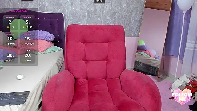 Lauren smiles online show from February 2026 08:24:02 PM