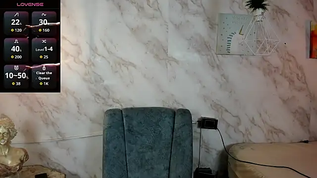 Lauren smiles online show from March 2026 08:09:01 PM