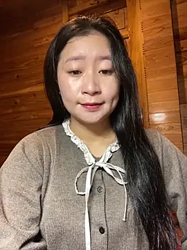 violet-00 online show from December 2025 01:46:02 AM