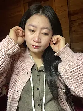 Snapshot of violet-00 chatting on February 2026 01:37:02 AM violet-00 online show from February 2026 01:37:02 AM