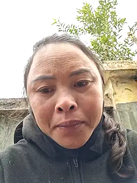 Snapshot of xuxulovezz chatting on November 2025 12:43:01 AM xuxulovezz online show from November 2025 12:43:01 AM