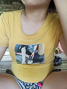Snapshot of Suny_babyy chatting on May 2026 06:19:01 AM Suny babyy online show from May 2026 06:19:01 AM