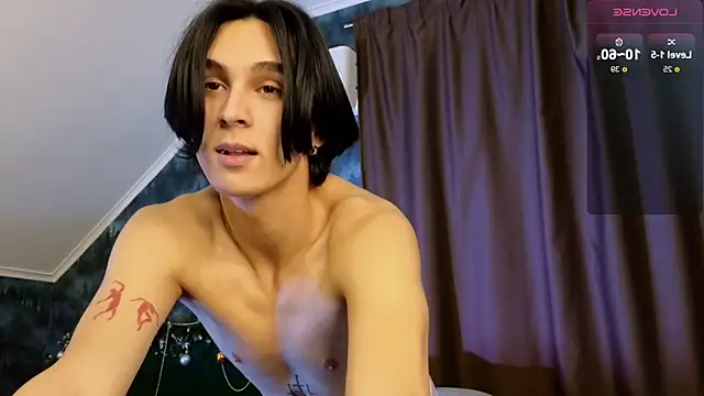 CleoStringer online show from December 2025 07:59:01 AM