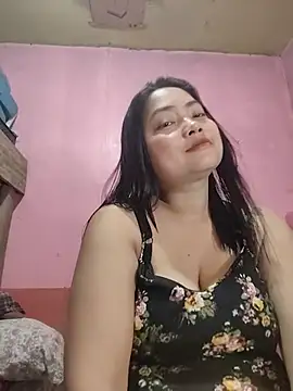 Snapshot of radiantbloom chatting on January 2026 02:50:02 AM radiantbloom online show from January 2026 02:50:02 AM