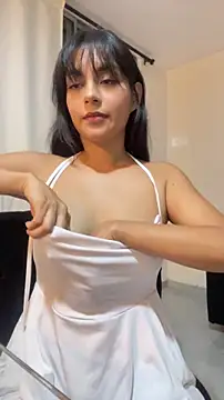 Selene Wings22 online show from May 2026 01:00:01 AM