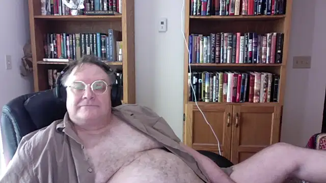 Snapshot of Vinyl22@xh chatting on June 2026 07:19:01 PM Vinyl22xh online show from June 2026 07:19:01 PM