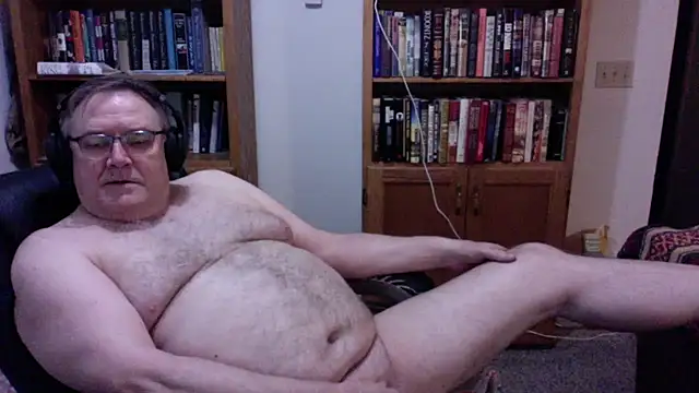 Snapshot of Vinyl22@xh chatting on June 2026 03:53:02 AM Vinyl22xh online show from June 2026 03:53:02 AM