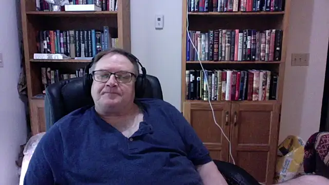 Snapshot of Vinyl22@xh chatting on June 2026 12:30:01 AM Vinyl22xh online show from June 2026 12:30:01 AM