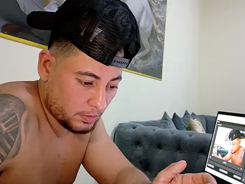 Snapshot of maximus888A chatting on May 2026 06:38:02 PM maximus888A online show from May 2026 06:38:02 PM