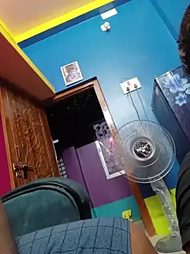 reya743 online show from April 2026 11:32:01 PM