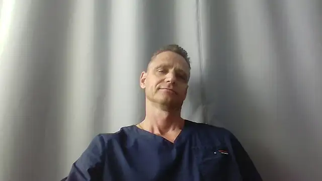 Snapshot of Freeze_Fire chatting on July 2026 06:37:02 AM Freeze Fire online show from July 2026 06:37:02 AM